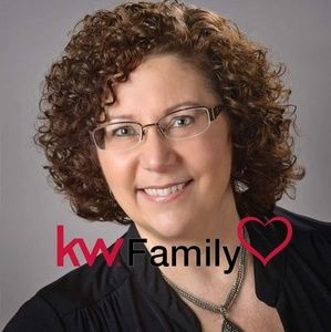 Meet your Posher, Michele